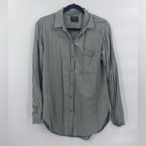 Abercrombie and Fitch, sage, button-down shirt, size medium